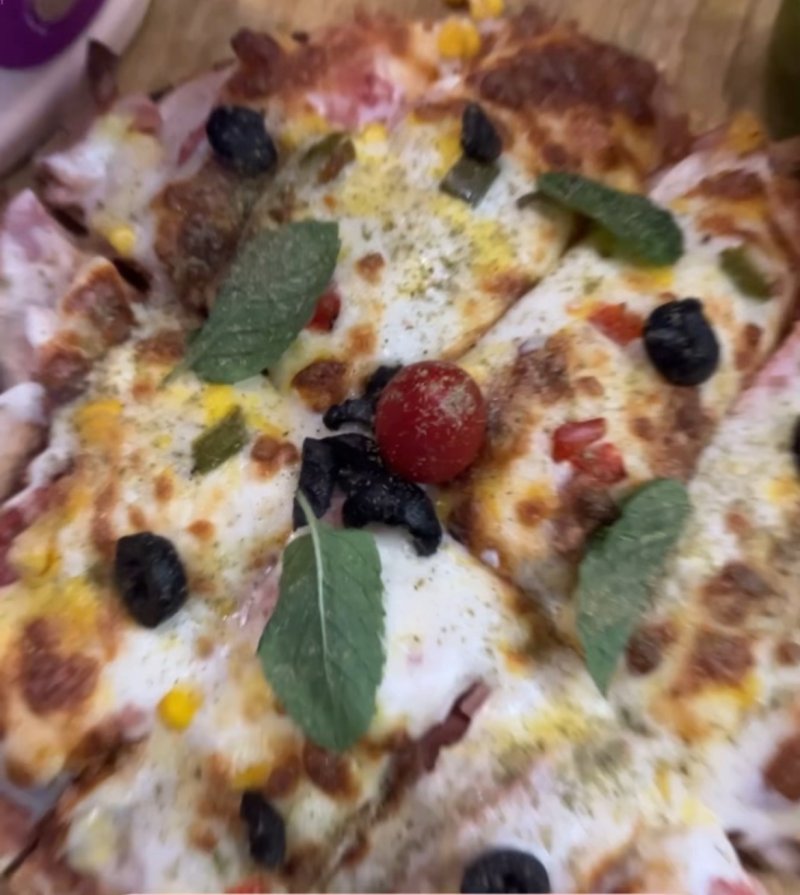 پیتزا مخصوص 